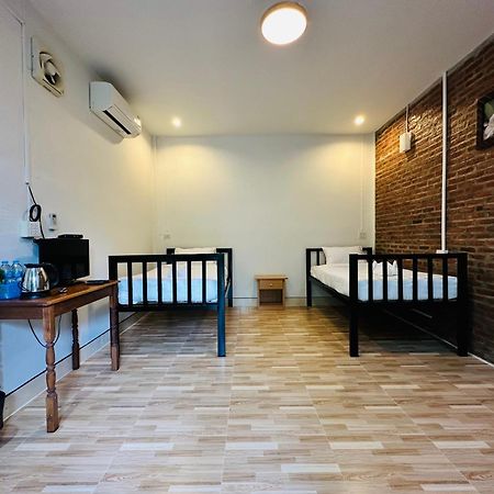 Koh Jum Hostel&Bungalow Bagian luar foto