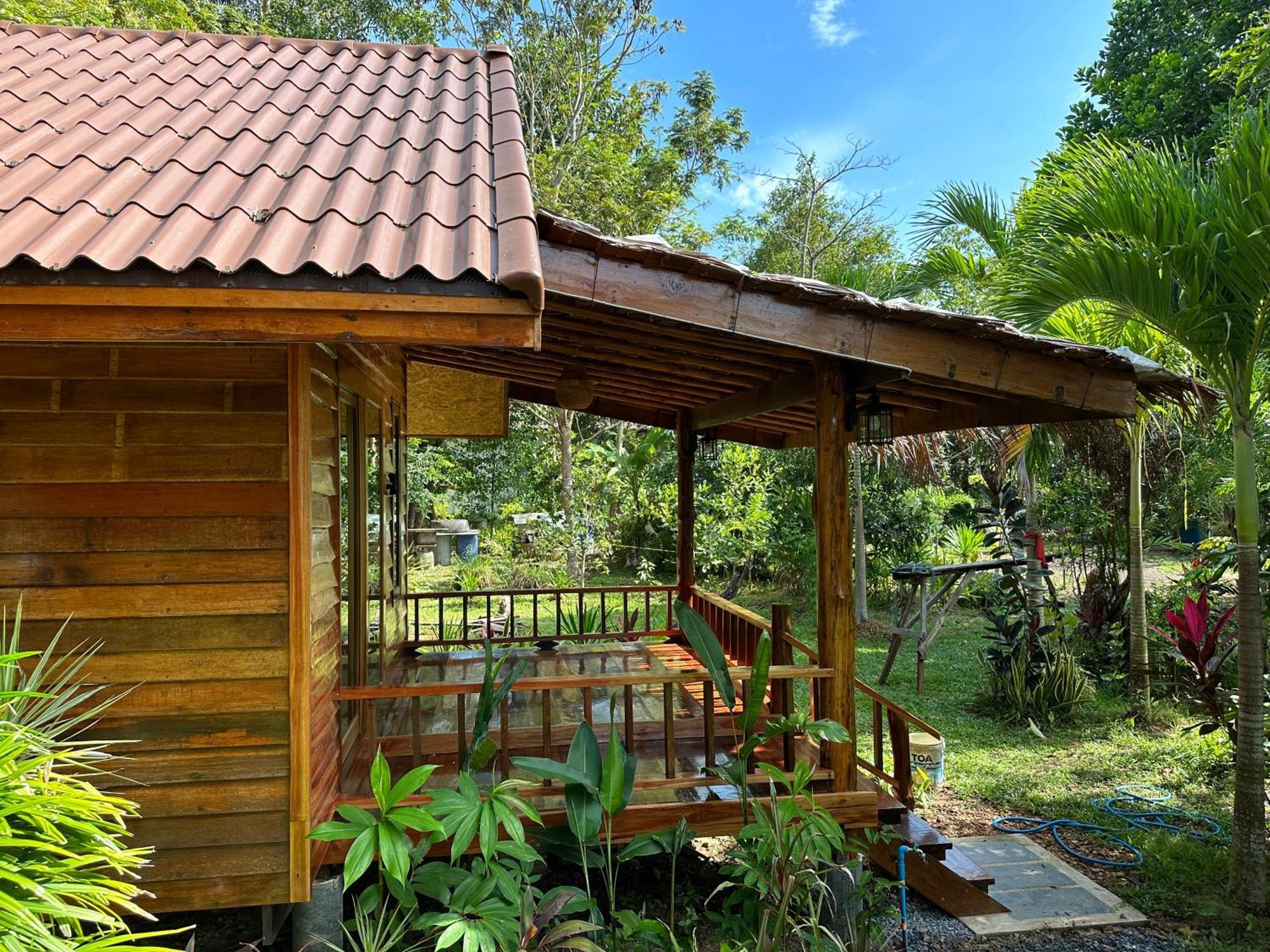 Koh Jum Hostel&Bungalow Bagian luar foto