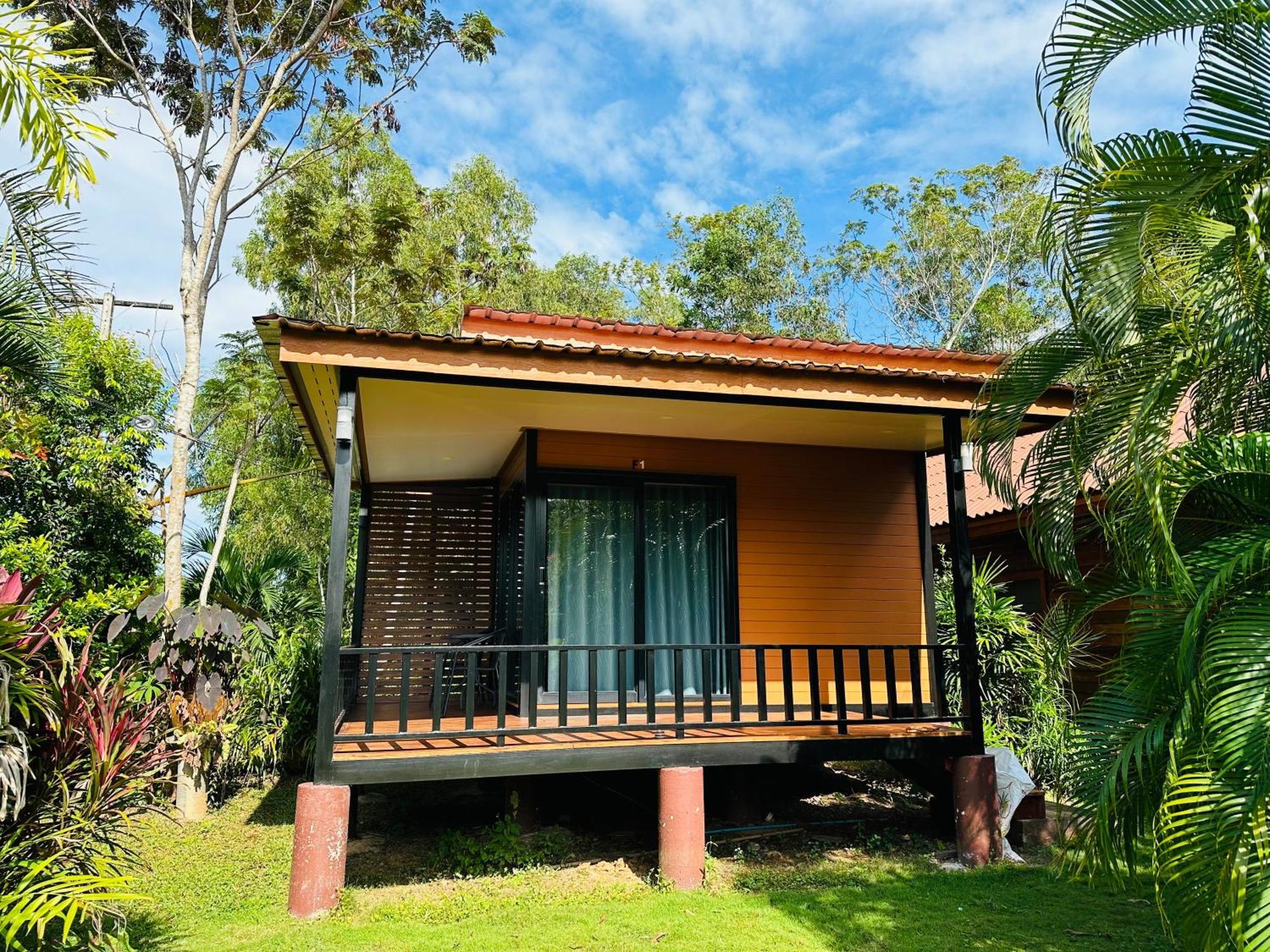 Koh Jum Hostel&Bungalow Bagian luar foto