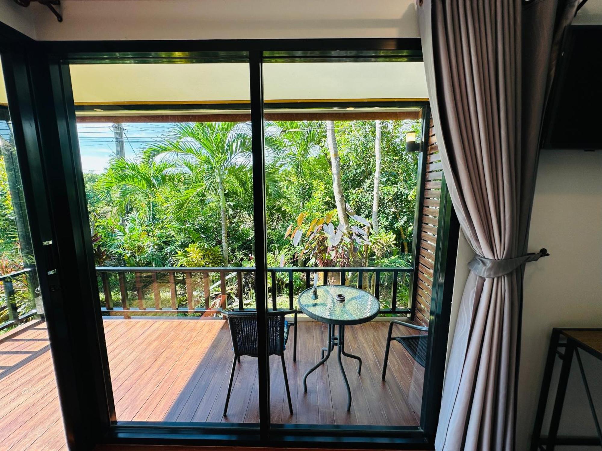 Koh Jum Hostel&Bungalow Bagian luar foto