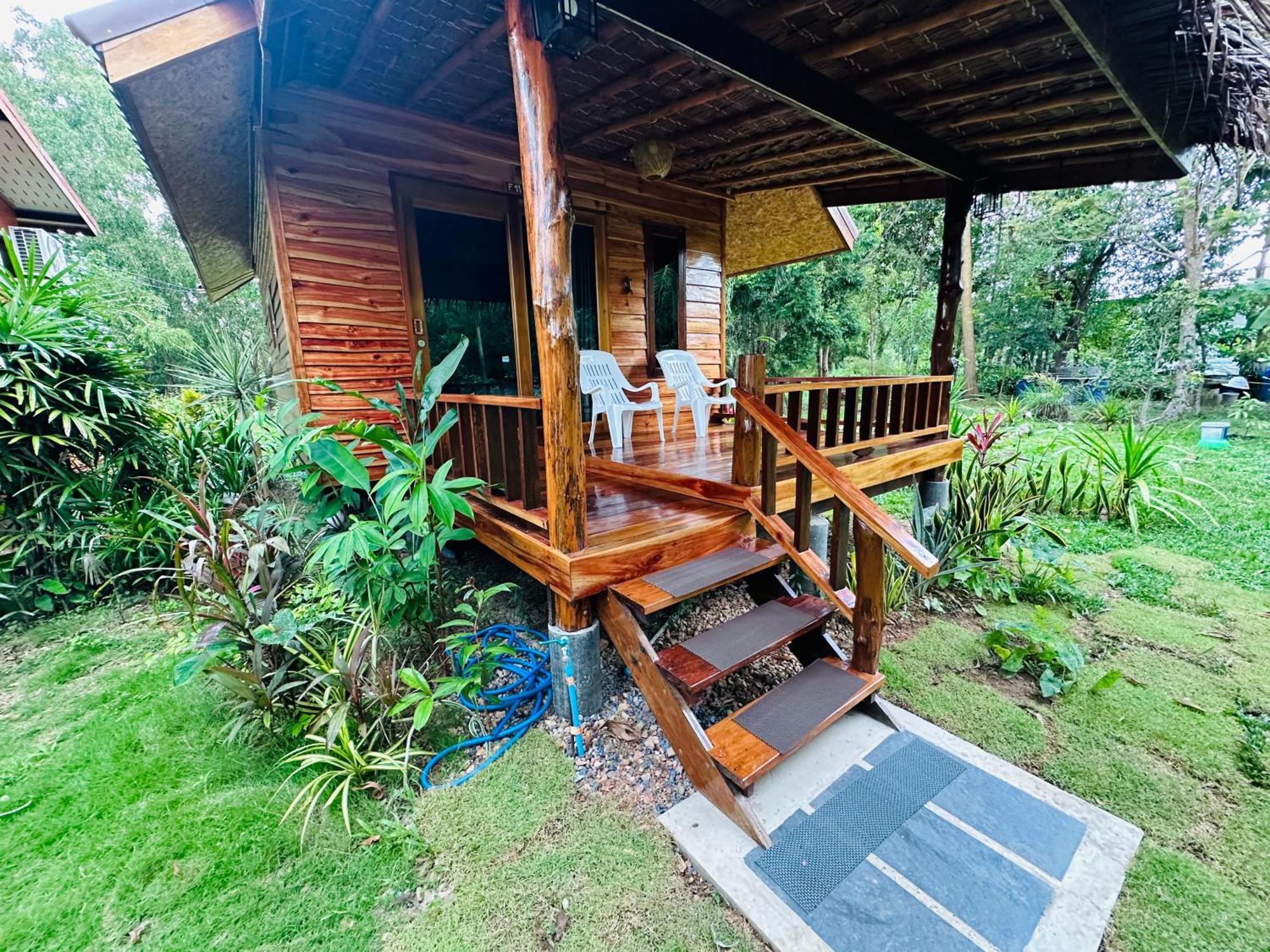Koh Jum Hostel&Bungalow Bagian luar foto