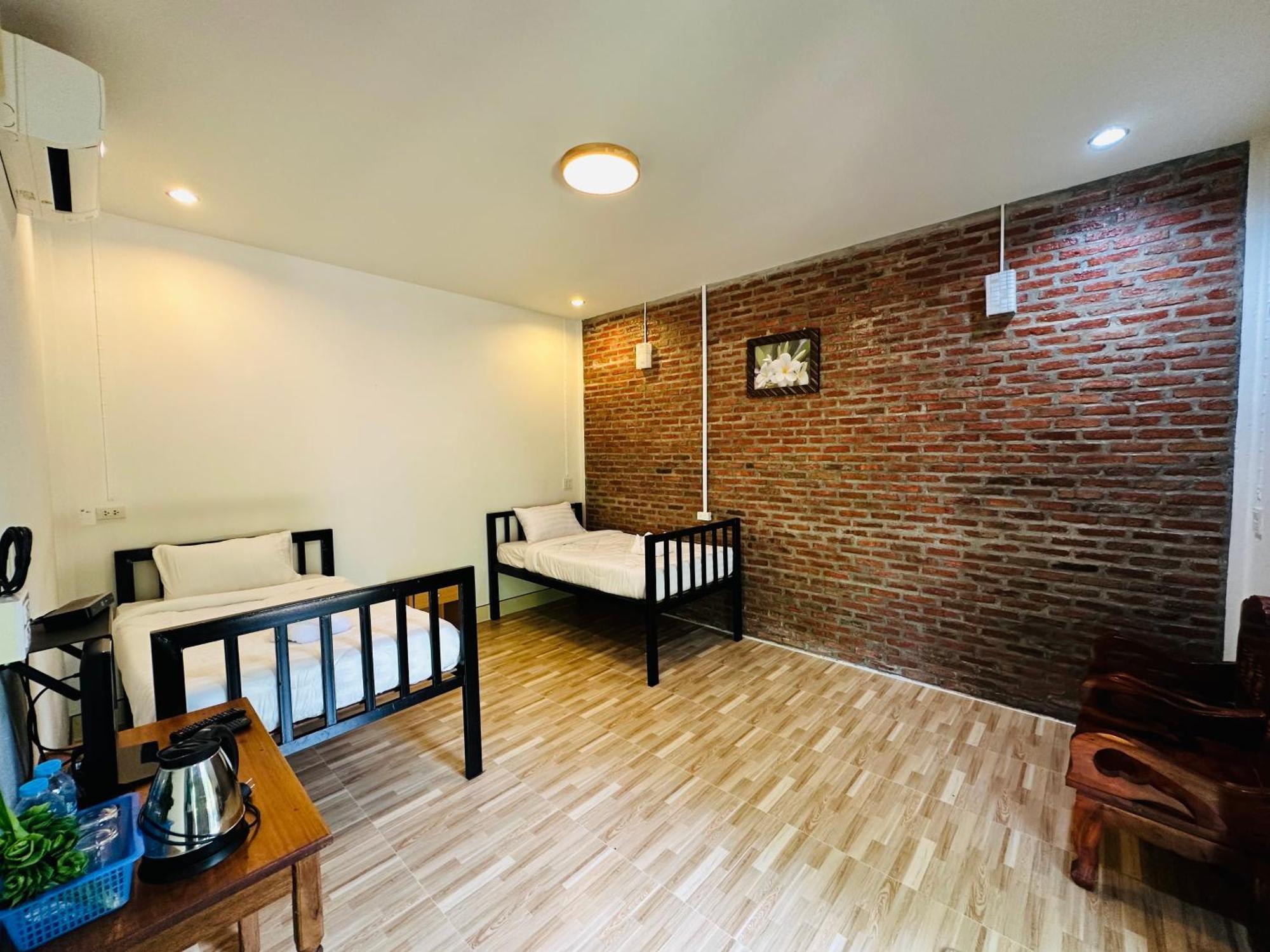 Koh Jum Hostel&Bungalow Bagian luar foto